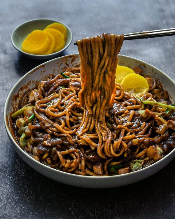 Jajangmyeon