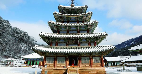 Sansa Buddhist Mountain Monasteries